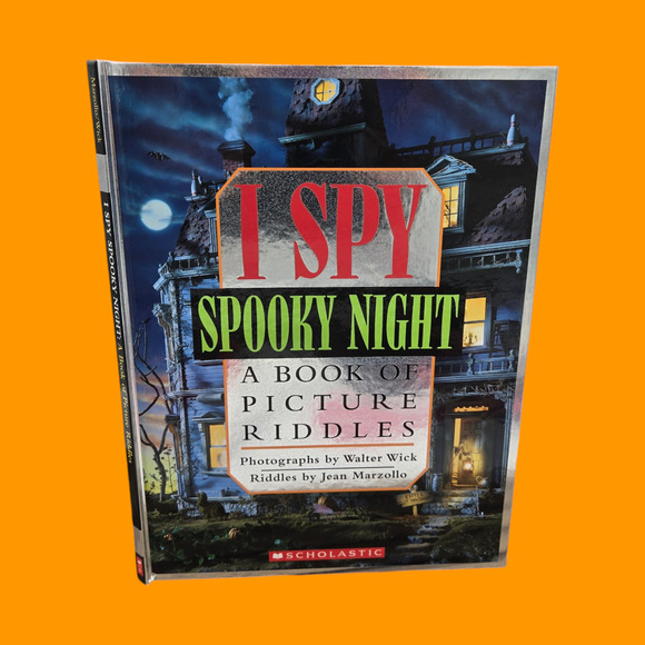 Halloween Scholastic 1st Print 1996 Spooky Night Book & Two I Spy CD-ROM Games - Picture 3 of 16